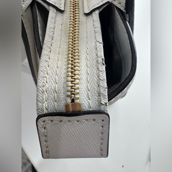 Michael by Michael kors Selma Optic White
Leather Satchel 2 Way Bag + Dust Bag - Picture 16 of 17